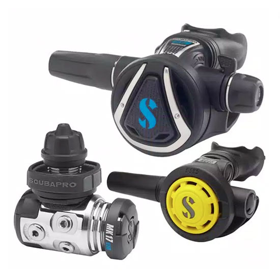 Scubapro MK17/C370 con Octopus R095